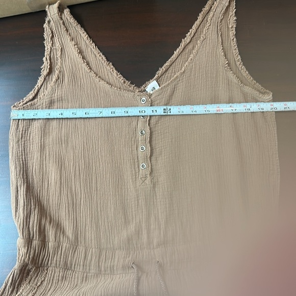 Flawless Martini Flight Sleeveless Jumpsuit Gauze 100% Cotton Tan Size M - Picture 11 of 17
